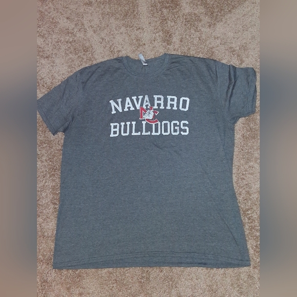 Gildan Other - Gildan Gray Navarro Bulldogs Men's Tee